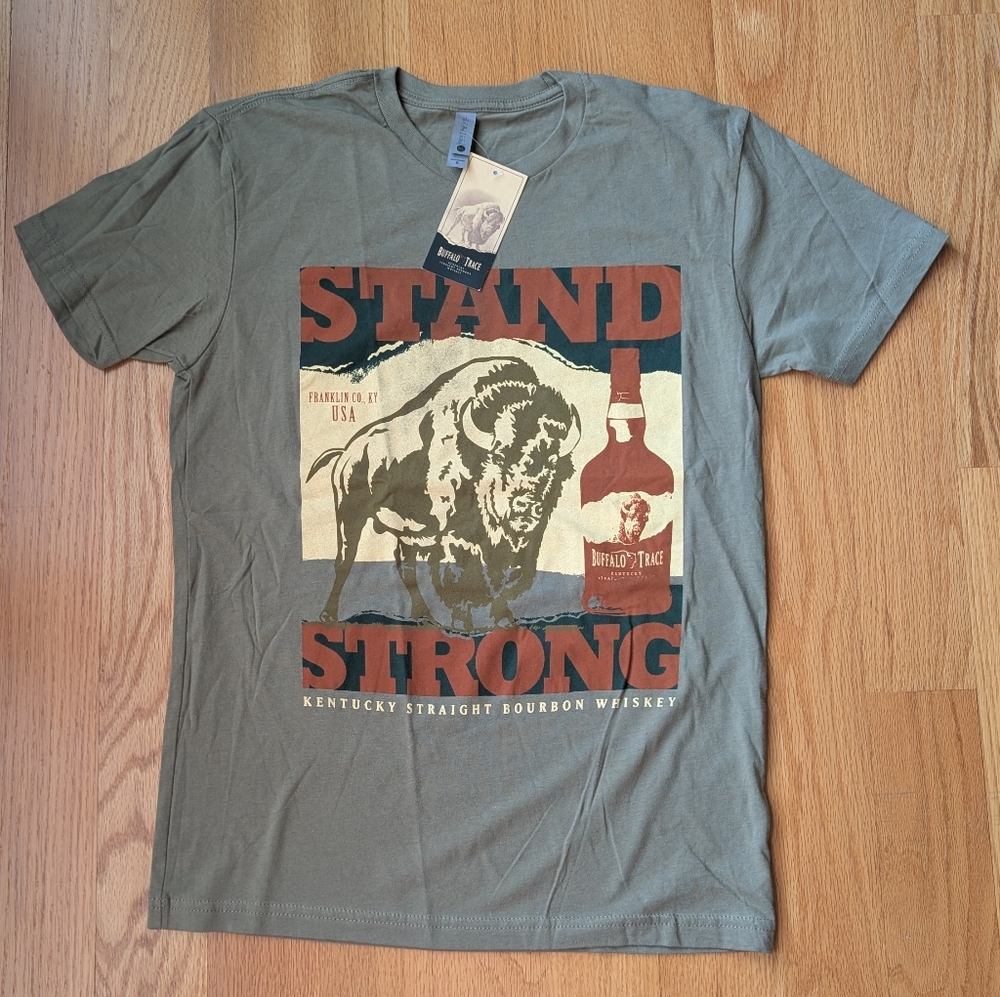 Buffalo Trace - New With Tags - Kentucky Straight Bourbon Whiskey - T-shirt Sz S